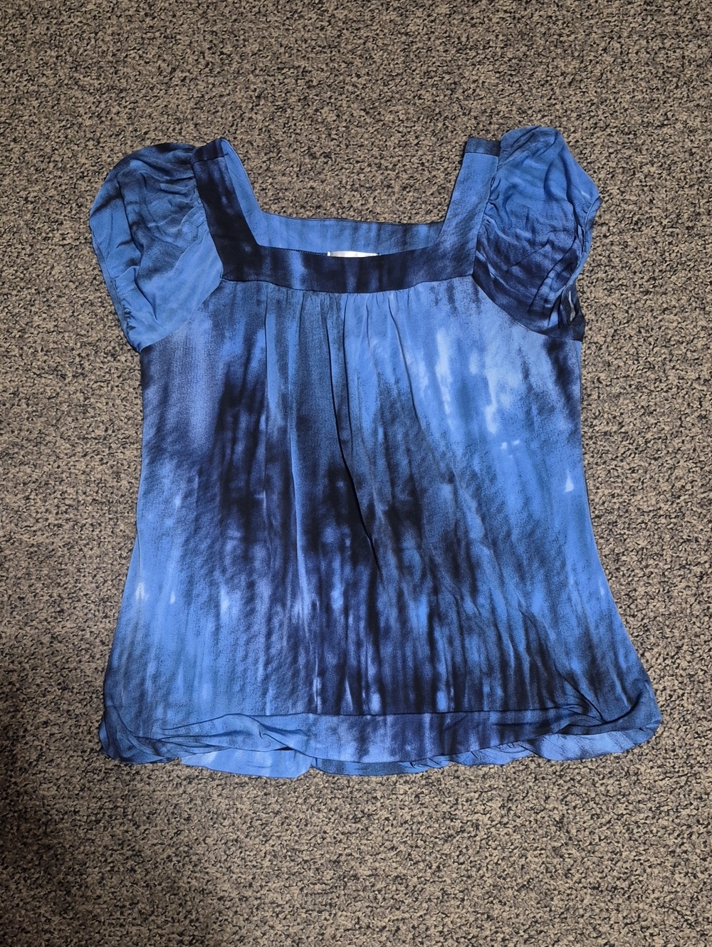 Dress Barn Blue Tie-Dye Square Neck Puff Sleeve Top